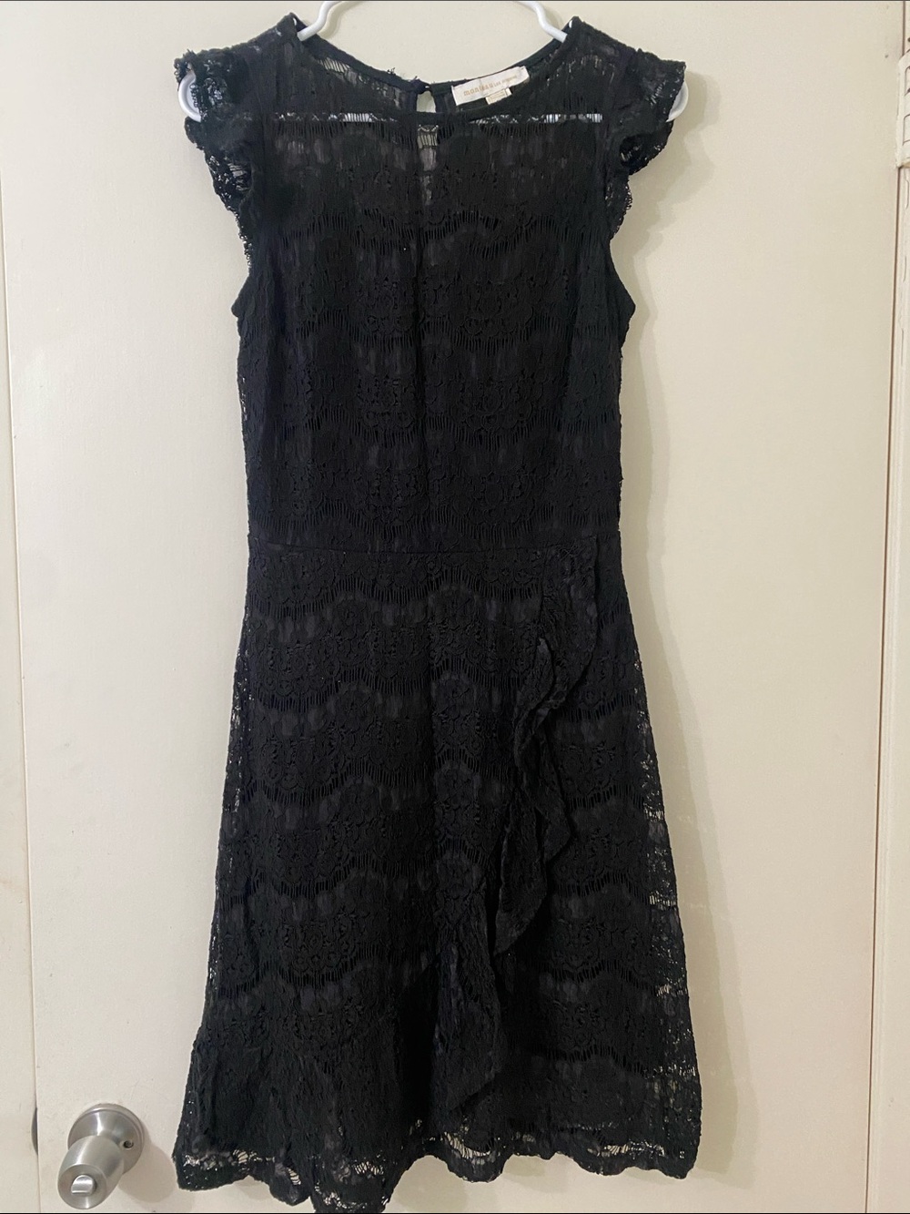 Monteau Los Angeles Lace Flutter-Sleeve Black Dress